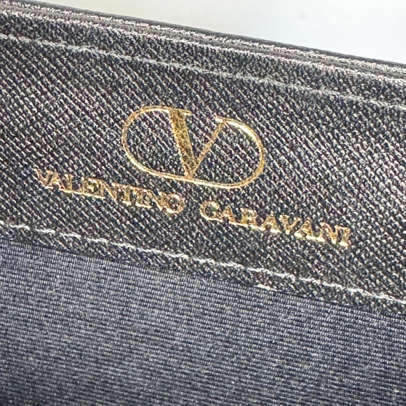 Valentino Garavani Vintage 2way Top Handle bag w/ convertible crossbody strap - Picture 11 of 16